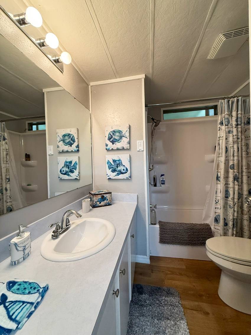 428 Sunset Circle a Ellenton, FL Mobile or Manufactured Home for Sale